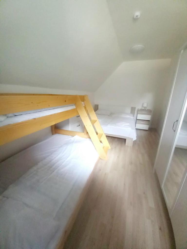 Apartmany Za Sneznikem Dolna Morawa Zewnętrze zdjęcie